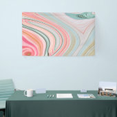 Rosa Wirbel aus Rosa Korallenminze, grüner Regenbo Banner (Messeveranstaltung)