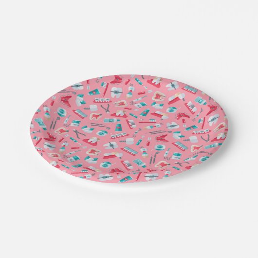 Rosa zahnmedizinisches Muster Pappteller (Schrägansicht)