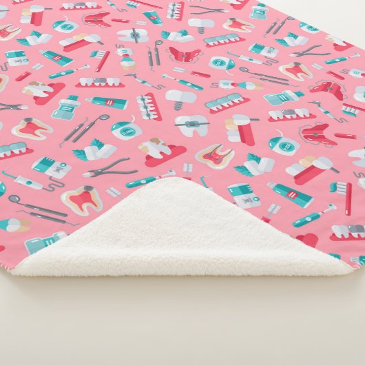 Rosa zahnmedizinisches Muster Sherpadecke (3/4)