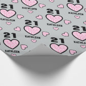 Rosa Zebra HERZEN moderner 21. Geburtstag V03N1A Geschenkpapier (Ecke)