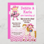 Rosa Zickzack DoppelCowgirls-Geburtstags-Party Einladung (Vorne/Hinten)