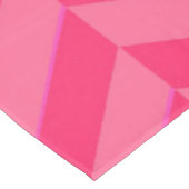 Rosa Zickzack Elegante Einrichtung im Speisesaal Tischdecke (Schrägansicht)