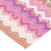 Rosa Zickzackhintergrund Tischdecke (Schrägansicht)