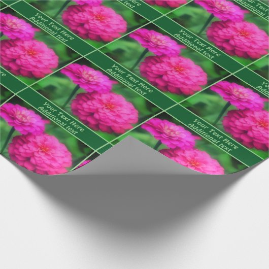 Rosa Zinnia-Blume Personalisiert Geschenkpapier (Ecke)