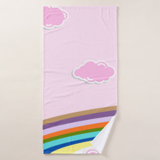 rosa Zuckerwatte-Himmel mit Regenbogen Badehandtuch