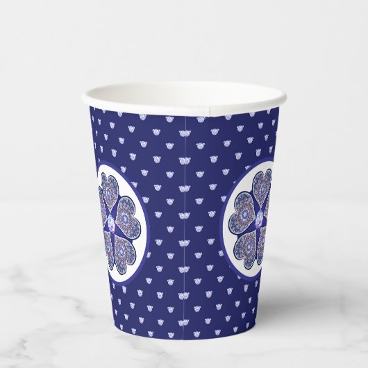 Rosace blau oder rot für baby&child pappbecher (Rechts)