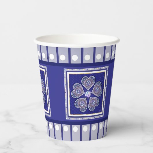 Rosace blau oder rot für baby&child pappbecher (Rückseite)