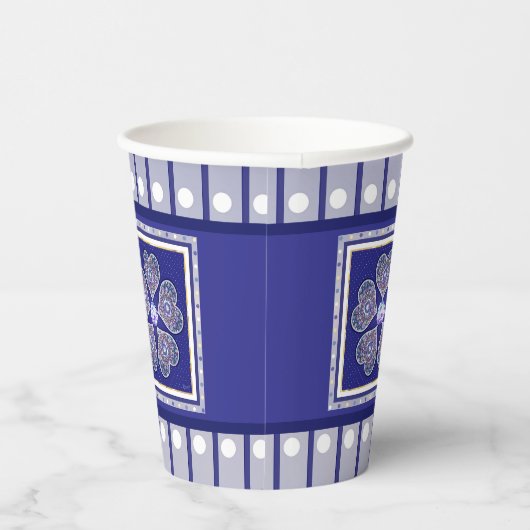 Rosace blau oder rot für baby&child pappbecher (Rechts)