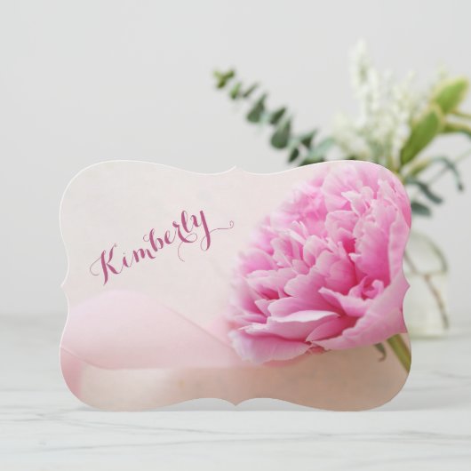 Rosafarbene Pfirsiche mit Bändchenbräune Einladung (Stehend Vorderseite)