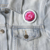 rosafarbene Rosenbrosche Button (Beispiel)