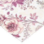 rosafarbene und dunkelrote Blumen Tischdecke (Schrägansicht)