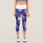 Rosas violetas con calaveras capri leggings (Vorderseite)