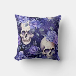 Rosas violetas con calaveras kissen