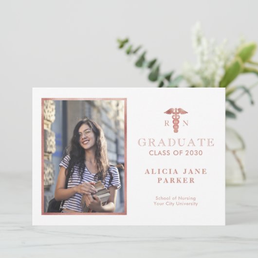 Rose Abschluss der Krankenpflege Jahr Foto (Stehend Vorderseite)