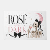 Rosé After Dark Skelett Halloween  Fußmatte (Vorderseite)