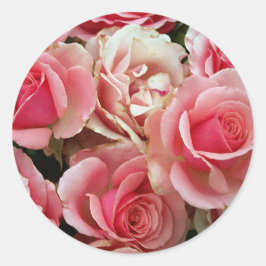 Rose aus Rosa und Creme Bouquet Blume Runder Aufkleber