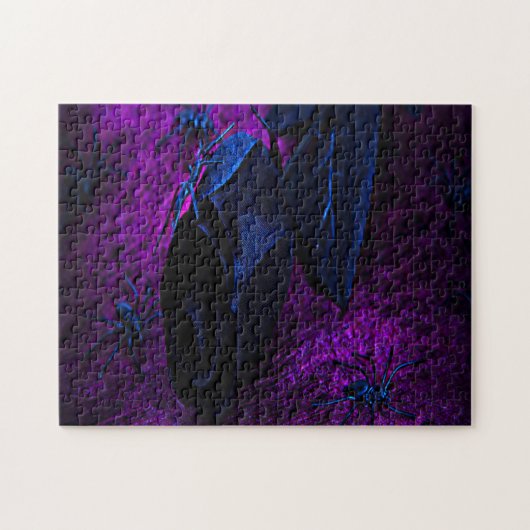 Rose aus schwarzem Material, Schwarze Spinnen Puzzle (Horizontal)