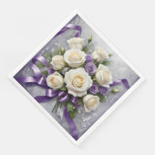 Rose aus Weiß und Lila mit lila Bändern Serviette (Ecke)
