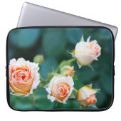 Rose Beige Gentle Laptopschutzhülle (Vorderseite)