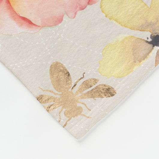 Rose Blumenrosa und Gelb auf Golden Bees Backgring Fleecedecke (Ecke)