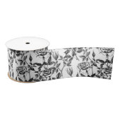 Rose, die das Satinband zeichnete (Spule)