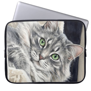 Rose, eine Katze mit auffallenden grünen Augen Laptopschutzhülle