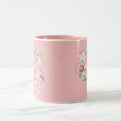 Rose Floral Elegantes Script Monogram Pink Zweifarbige Tasse (Mittel)