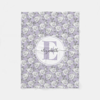 Rose Garden Monogram Lavendel Fleecedecke