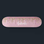Rose Glitzer Skateboard mit Namen<br><div class="desc">Dieses benutzerdefinierte Rosa Imitat Glitzer Skateboard Deck ist einfach zu personalisieren. Machen Sie dieses Skateboard zu Ihrem eigenen, indem Sie Ihren Text hinzufügen. Um auf erweiterte Bearbeitungstools zuzugreifen, gehen Sie bitte zu "Personalisieren Sie diese Vorlage" und klicken Sie auf "Details", scrollen Sie nach unten und drücken Sie den Link "Klicken...</div>