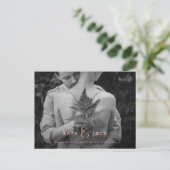 Rose Gold Ampersand | Foto Save the Date Ankündigungspostkarte (Stehend Vorderseite)