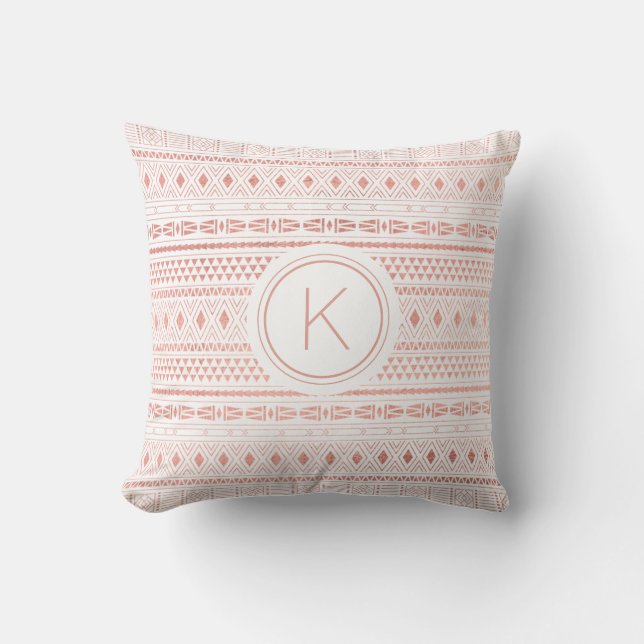 Rose Gold Aztec Tribal Muster Monogramm Kissen (Vorderseite)