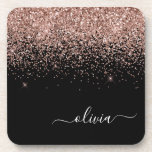 Rose Gold Blush Pink Glitzer Script Monogram Girl Getränkeuntersetzer<br><div class="desc">Schwarz und Rose Gold Blush Pink Glitzer Script Monogram Name Paper Untersetzer. Dies macht den perfekten Abschluss,  Geburtstag,  Hochzeit,  Brautparty,  Jubiläum,  Babydusche oder Junggeselinnen-Abschied Geschenk für jemanden,  die Lieben glamourösen Luxus und schicke Stile.</div>