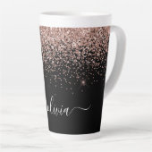 Rose Gold Blush Pink Glitzer Script Monogram Girl Milchtasse (Rechte Ecke)