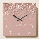 Rose Gold Blush Pink Glitzer Script Monogram Girl Quadratische Wanduhr<br><div class="desc">Rose Gold - Schwarz Rosa Sparkle Glitzer Script Monogram Name Clock. Das macht den perfekten 16 Geburtstag,  Hochzeit,  Brautparty,  Jubiläum,  Babydusche oder Junggeselinnen-Abschied Geschenk für jemanden,  der Lieben glamourösen Luxus und schicke Stile.</div>