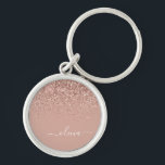 Rose Gold Blush Pink Glitzer Script Monogram Girl Schlüsselanhänger<br><div class="desc">Rose Gold - Blush Pink Sparkle Glitzer Script Monogram Name Keychains (Key Chain). Das macht den perfekten 16 Geburtstag,  Hochzeit,  Brautparty,  Jubiläum,  Babydusche oder Junggeselinnen-Abschied Geschenk für jemanden,  der Lieben glamourösen Luxus und schicke Stile.</div>
