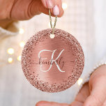 Rose Gold Brushed Metal Glitzer Monogram Name Keramik Ornament<br><div class="desc">Dieses schicke Keramik-Design mit hübschem vergoldetem Glitzer aus Rose auf vergoldetem metallischem Hintergrund ist einfach zu personalisieren.</div>