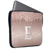 Rose Gold Brushed Metal Glitzer Tropfen Mit Monogr Laptopschutzhülle (Vorne Rechts)