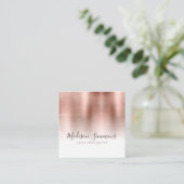 Rose Gold Brushed Metal Monogram Elegance Script Quadratische Visitenkarte (Stehend Vorderseite)