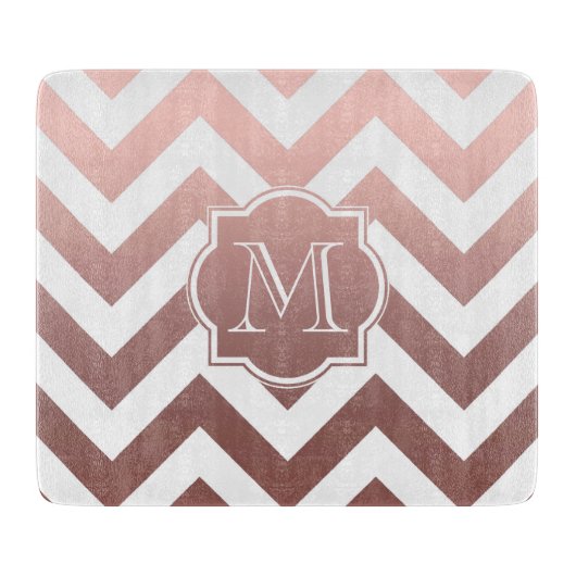 Rose Gold Chevrons Monogram Schneidebrett (Vorderseite)