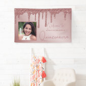 Rose Gold Chic Tropfen Quinceanera Banner (Insitu)