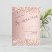 Rose Gold Drehbuch elegante Quinceanera Einladung (Stehend Vorderseite)