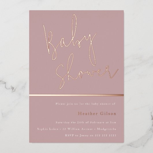 Rose Gold Dusty Mauve Pink Moderne Babydusche Folieneinladung (Vorderseite)