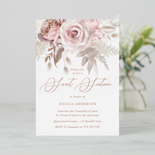 Rose Gold, Dusty Rose & Blush Blumensüß 16 Folieneinladung (Stehend vorne)