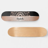 Rose Gold Floral Mandala Name Schwarzes Skateboard (Horizontal)