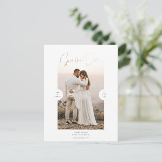 Rose Gold Foil Effect Script Save the Date Karte (Stehend Vorderseite)
