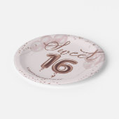 Rose Gold Foil Sweet 16 Birthday Balloons Rosa Pappteller (Schrägansicht)