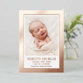 Rose Gold Gerahmt Baby Birth Announccard Folieneinladung (Stehend vorne)