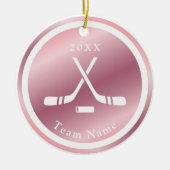 Rose Gold Girls Eishockey Thema Name & Jahr Rosa Keramik Ornament (Vorne)