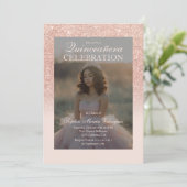 Rose Gold Glitzer 2 Fotos Qr blush Quinceañera Einladung (Stehend Vorderseite)