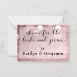 Rose Gold Glitzer Bokeh Beratung für Braut und Brä Hinweiskarte<br><div class="desc">Mit einem wunderschönen, verzierten Skript-Schriftart aus meiner Sammlung habe ich Typografieelemente erstellt, die Schlüsselwörter darstellen und die Designs auf die nächste Ebene bringen. In diesen Karten lautet der Satz in der "extravaganten Typ" "Ratschlag für die Braut und Bräutigam". Alle anderen Texte werden hier in einem vielseitigen, serifenlosen Schriftart wiedergegeben, der...</div>